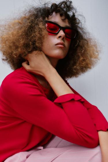 GILET EN MAILLE À VOLANTS - Rouge de Zara - Image 4