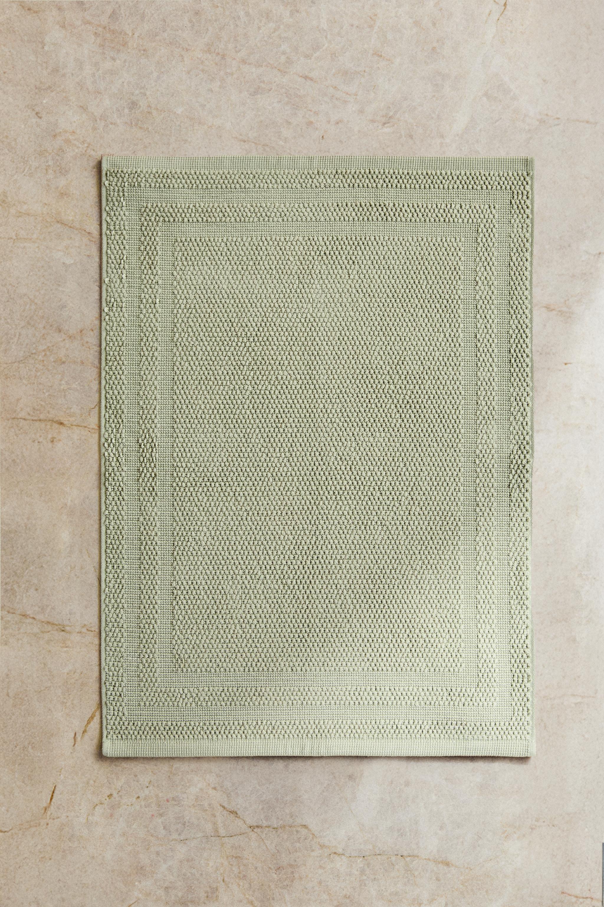 NON-SLIP COTTON BATH MAT