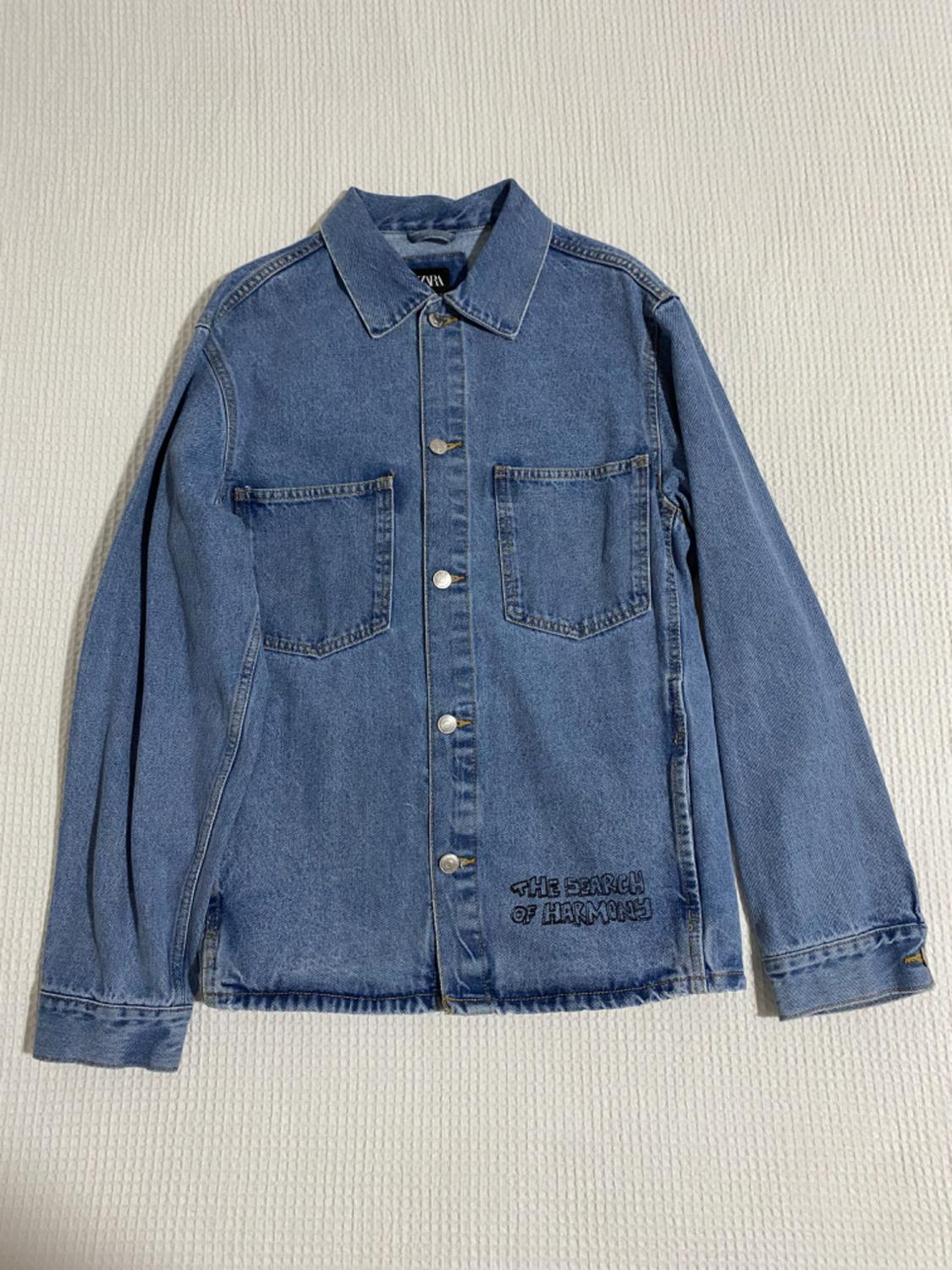 PRINTED DENIM OVERSHIRT - Image 2
