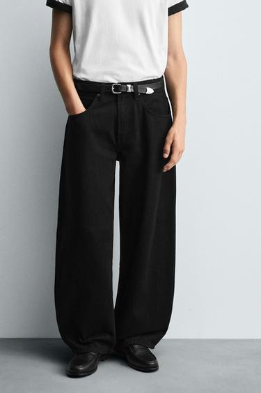 JEANS BALLOON FIT - أسود الخاص بـ Zara