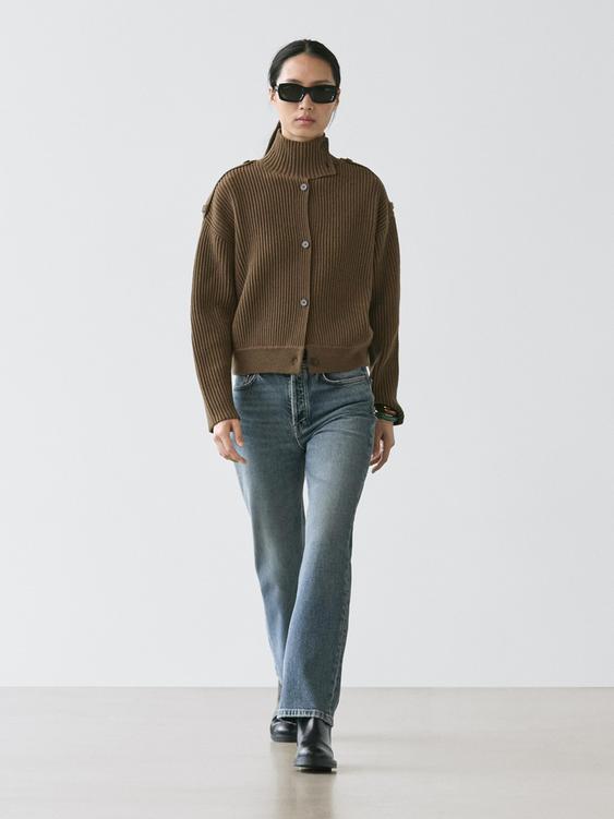 Wool knit cardigan with button details