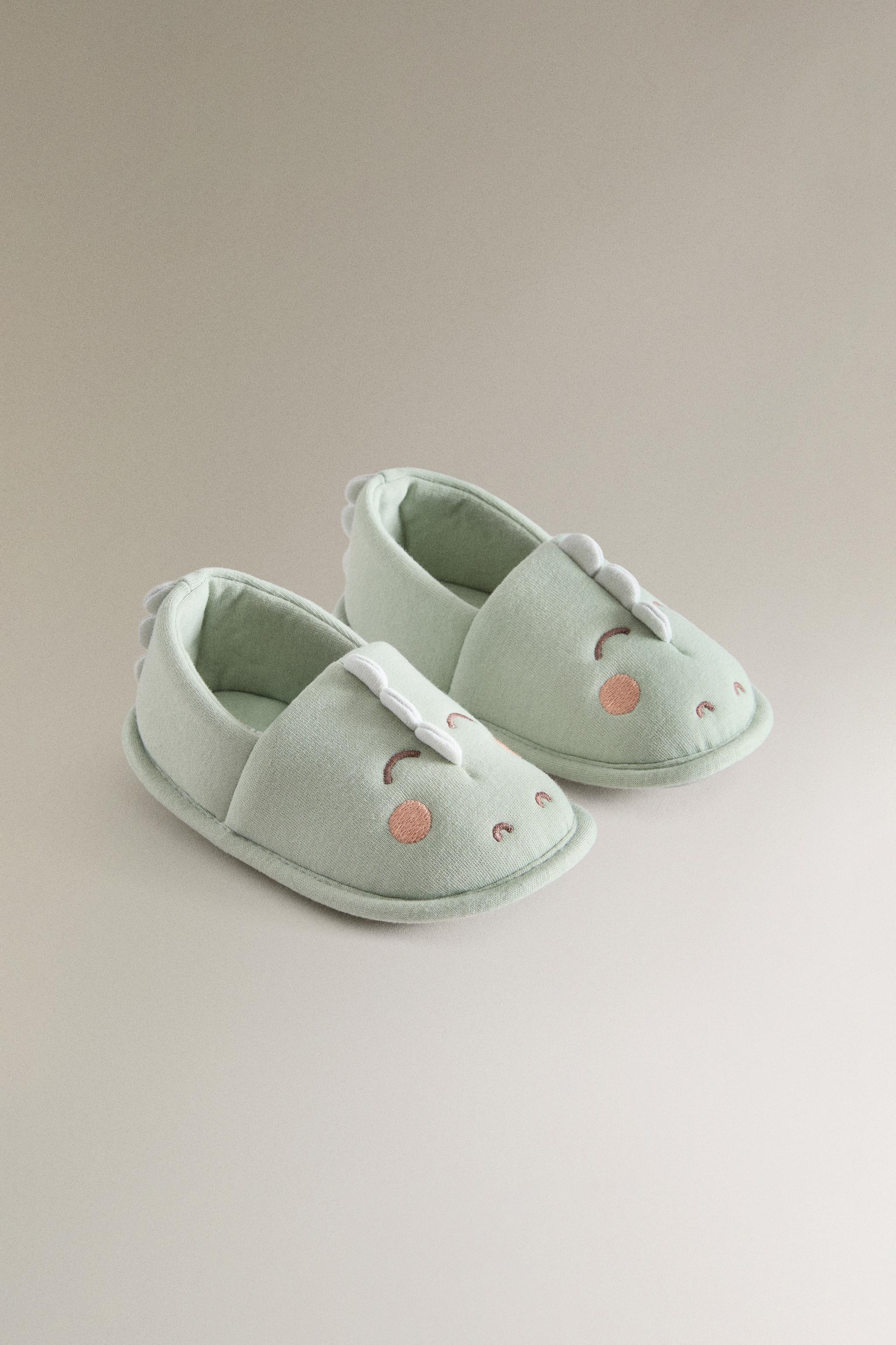 CHILDREN'S CROCODILE SLIPPERS