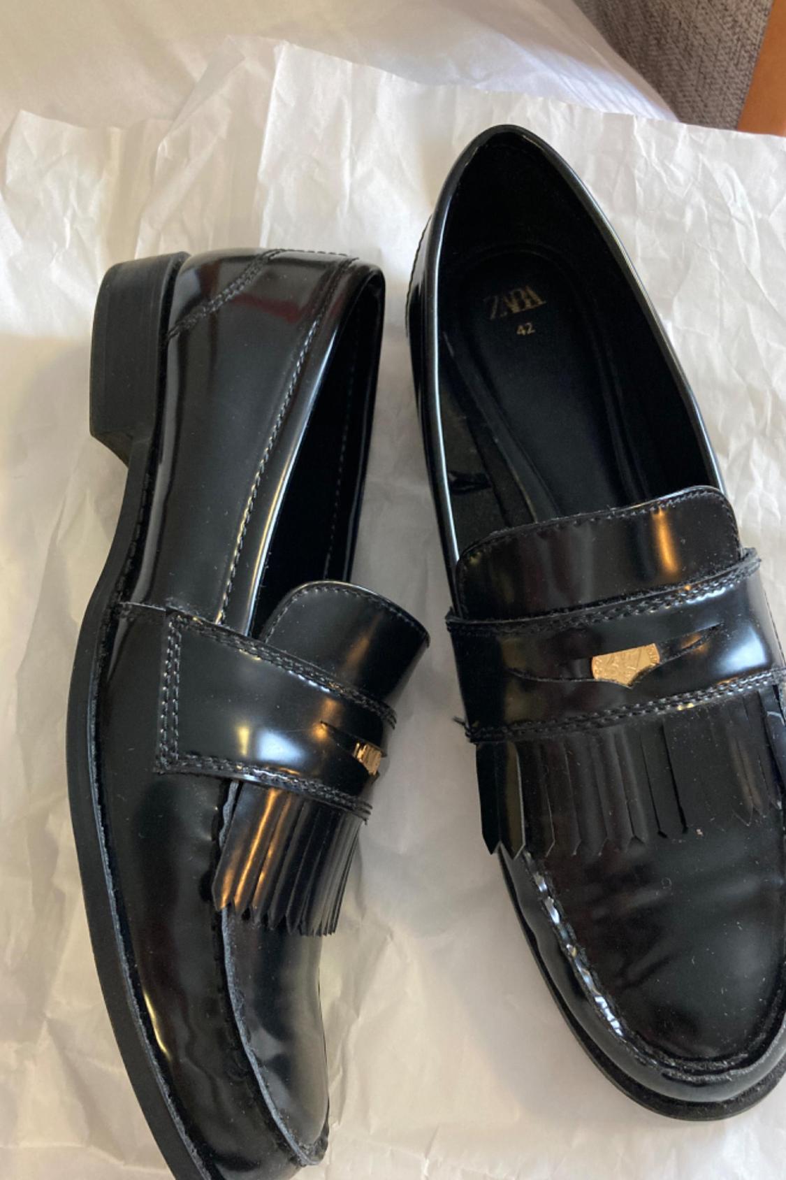 FLAT LOAFERS WITH METAL DETAIL - Image 6