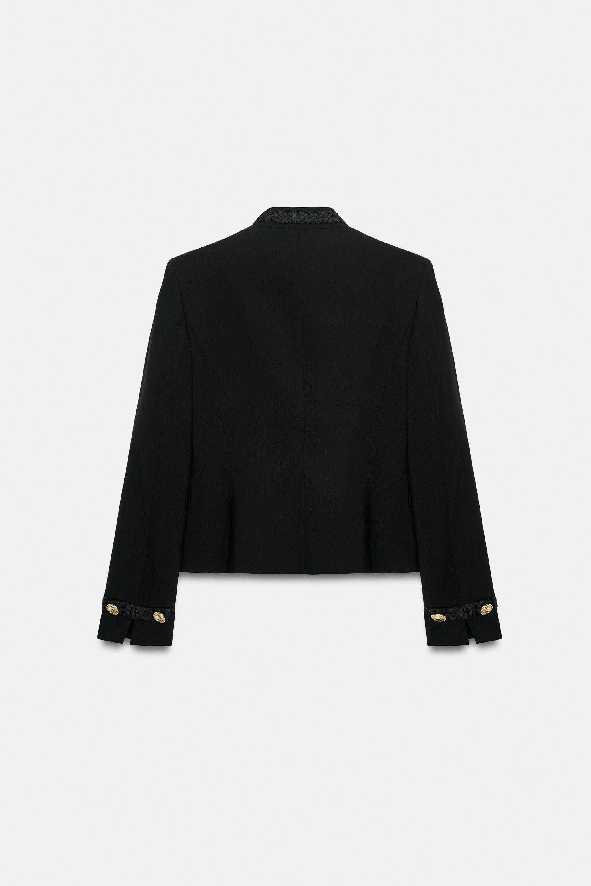 TRIMMED DOUBLE-BREASTED BLAZER