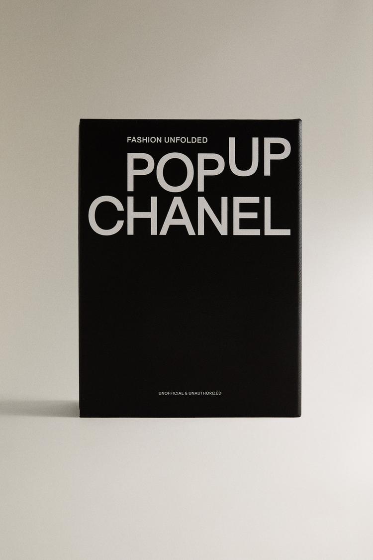 FASHION UNFOLDED "POP UP" BOOK (ENGLISH) — Black