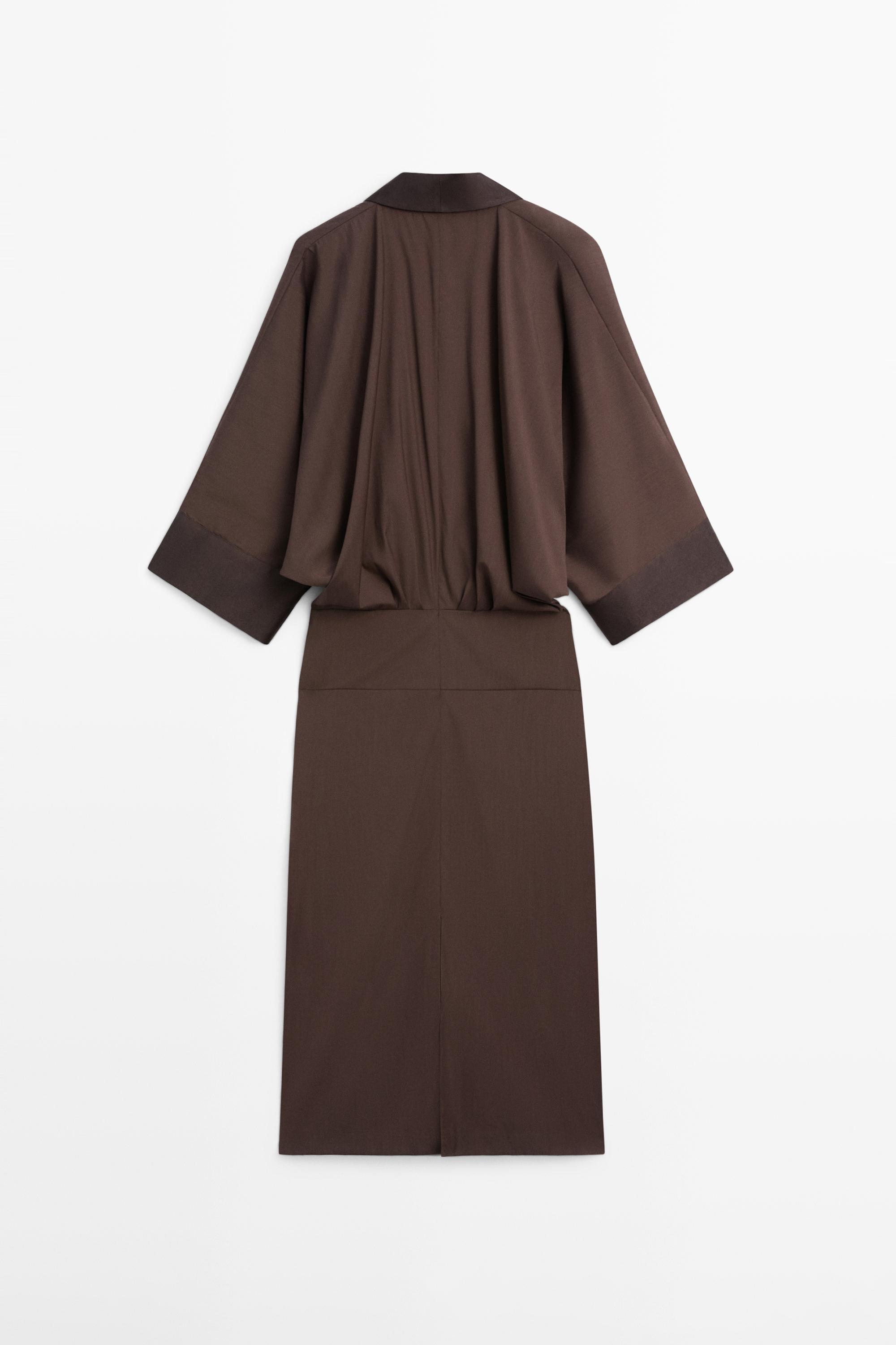 Long sleeve dress with gathered detail