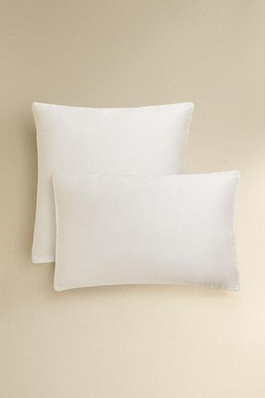 FUNDA ALMOHADA SATÉN (500 HILOS) - Beige claro de Zara - Imagen 0