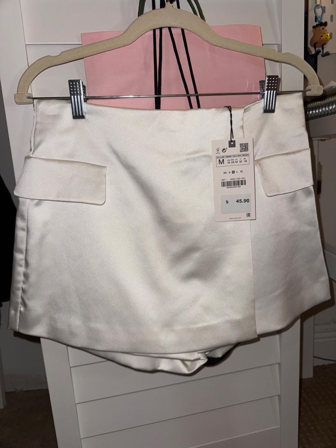 FALDA PANTALÓN SATINADA TAPETAS