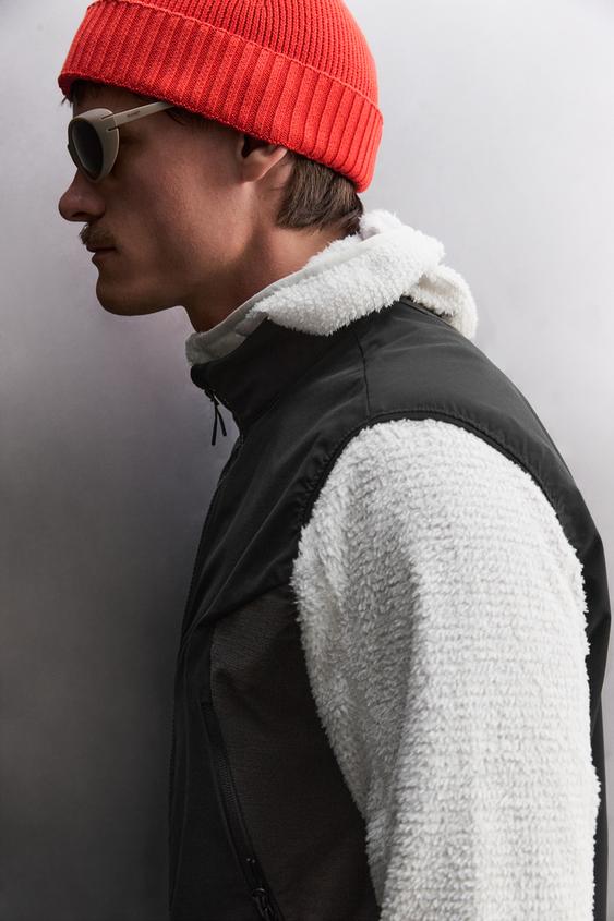 GILET TECHNIQUE COMBINÉ - Noir / Blanc de Zara - Image 4