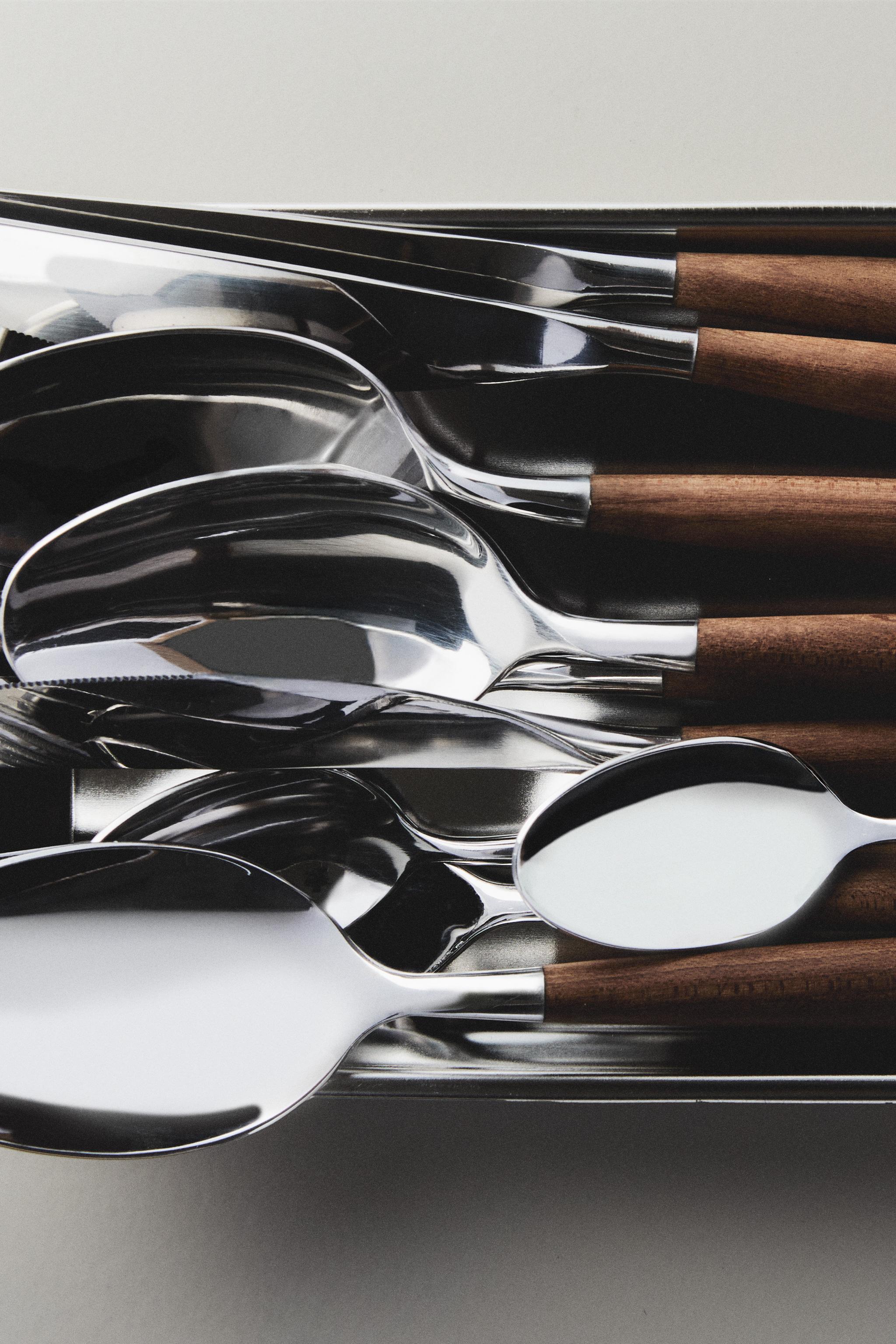 4-PIECE MAPLE CUTLERY SET