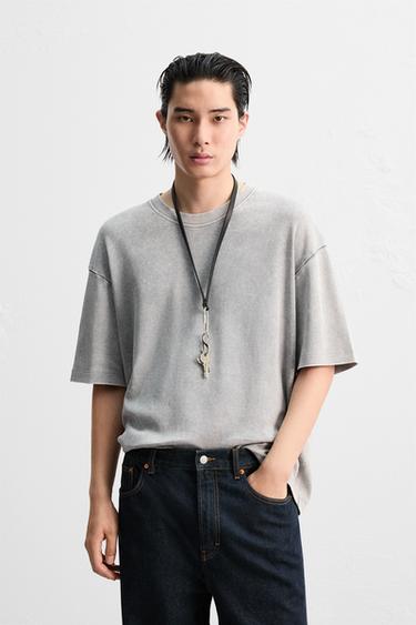 ユーズド加工テクニカルTシャツグレイッシュZaraのユーズド加工テクニカルTシャツ - グレイッシュ