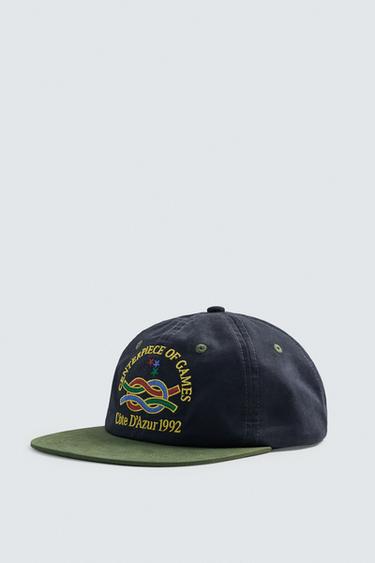 CASQUETTE À VISIÈRE PLATE BRODÉE - Bleu marine de Zara