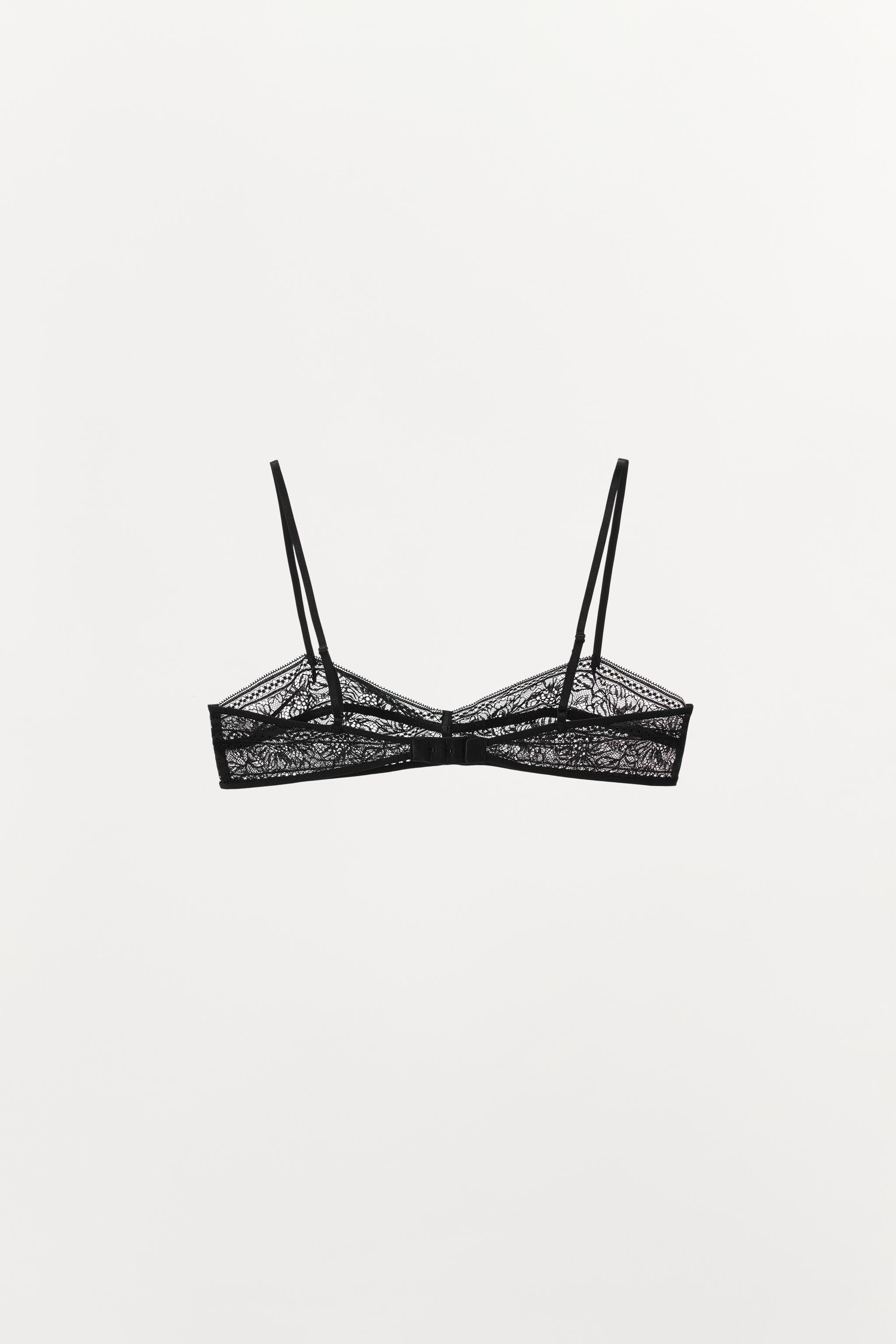 LACE TRIANGLE BRALETTE
