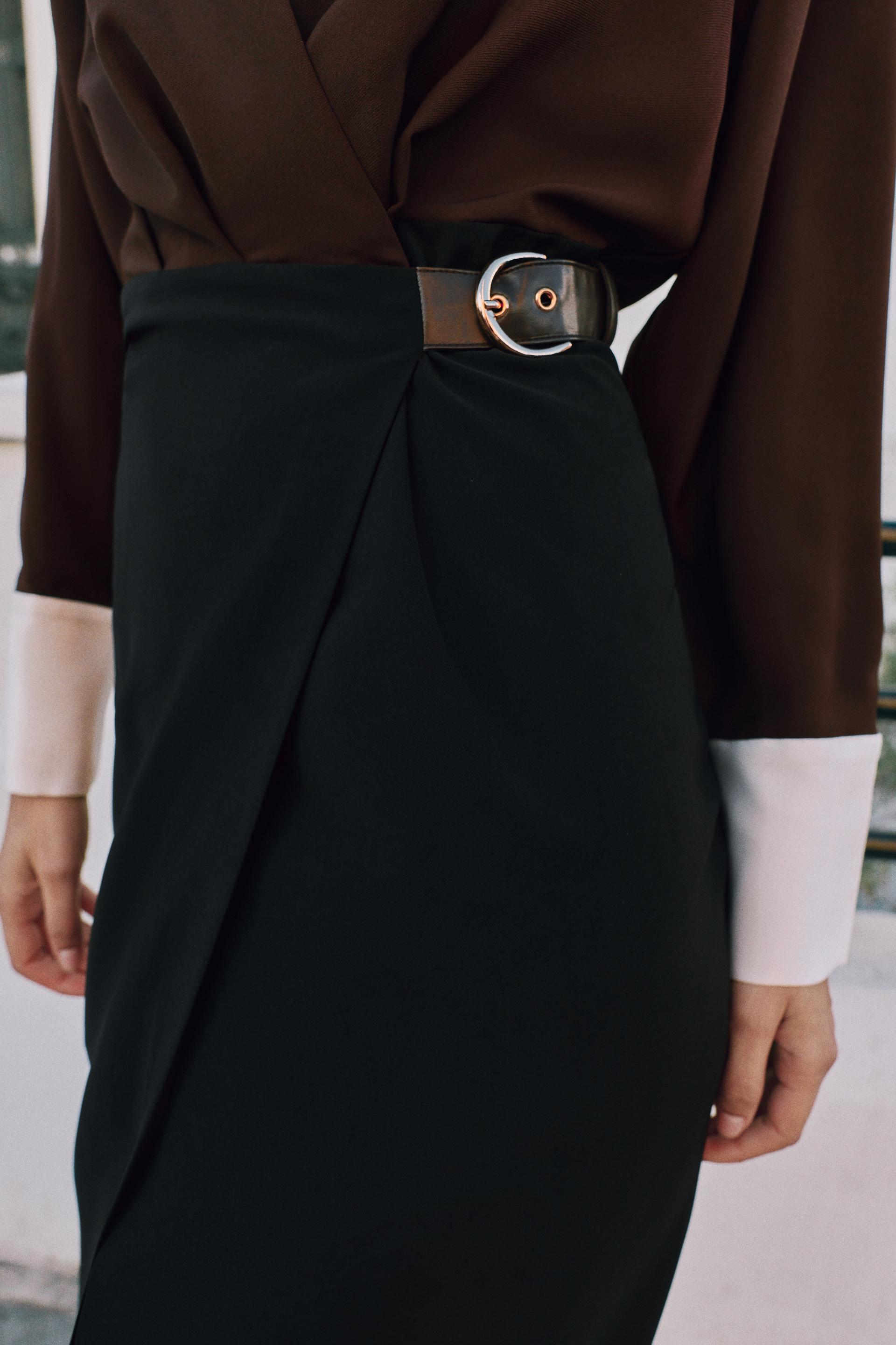 COMBINED BUCKLE MIDI DRESS thumbnail 7