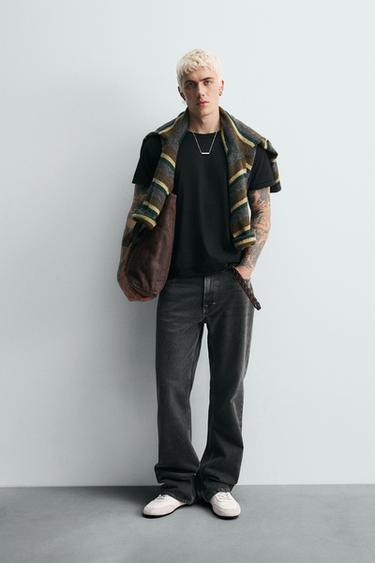 TRICOU CU FINISAJ NEREGULAT - Negru de la Zara