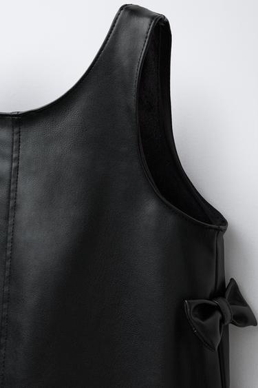 ROBE-SALOPETTE EN MATIÈRE SYNTHÉTIQUE À LACETS - Noir de Zara - Image 2