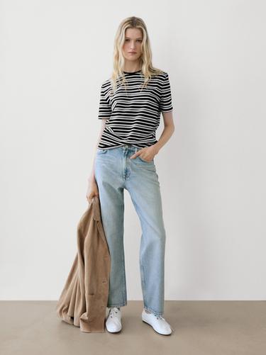 Camiseta manga corta rayas - Marrón de Zara