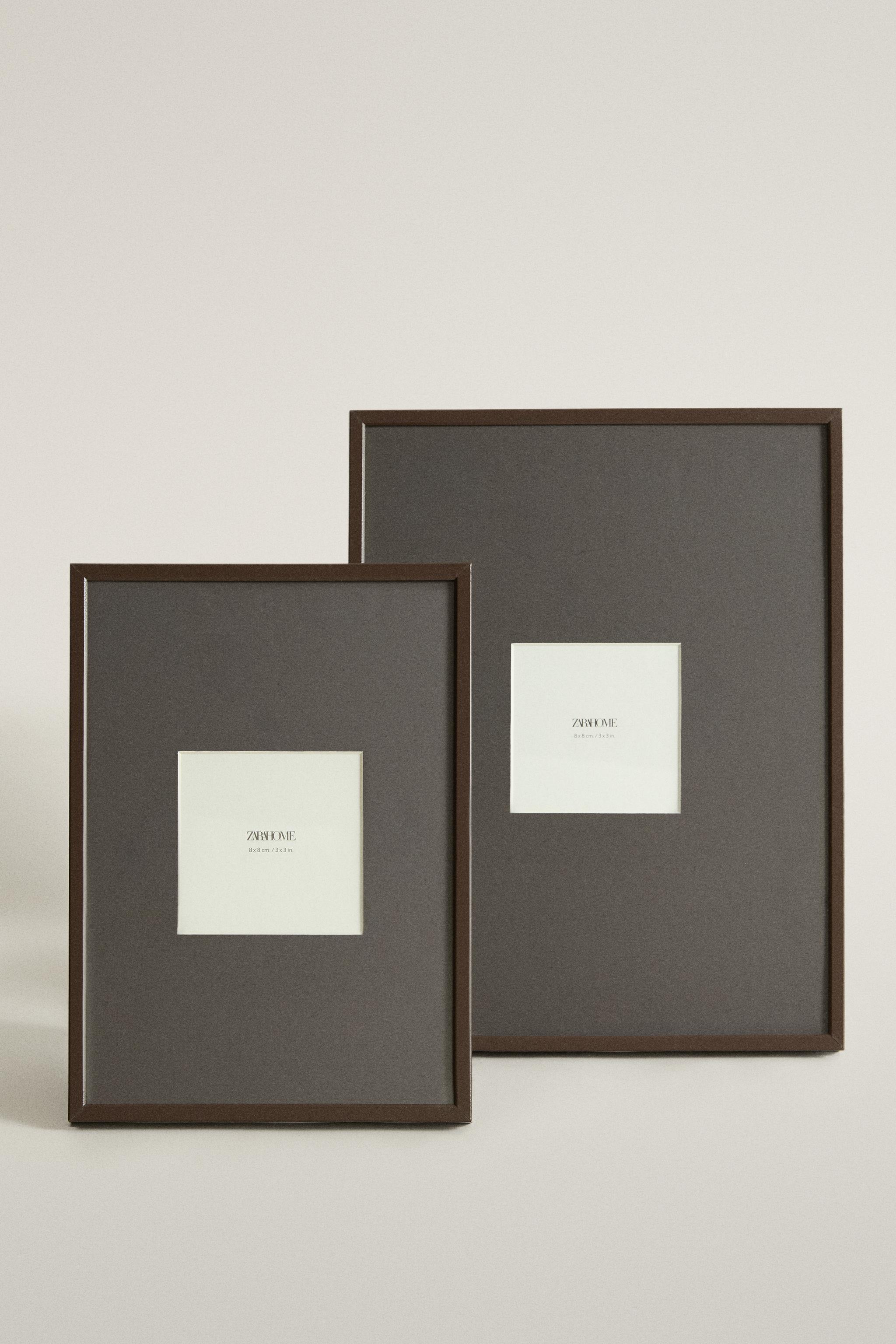 METAL PICTURE FRAME WITH MAT