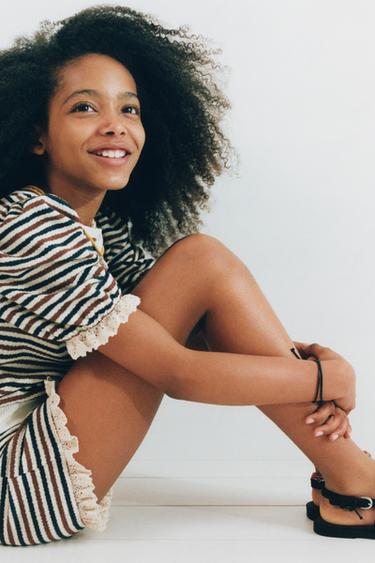 BERMUDA PUNTO RAYAS - Rayas marrones de Zara