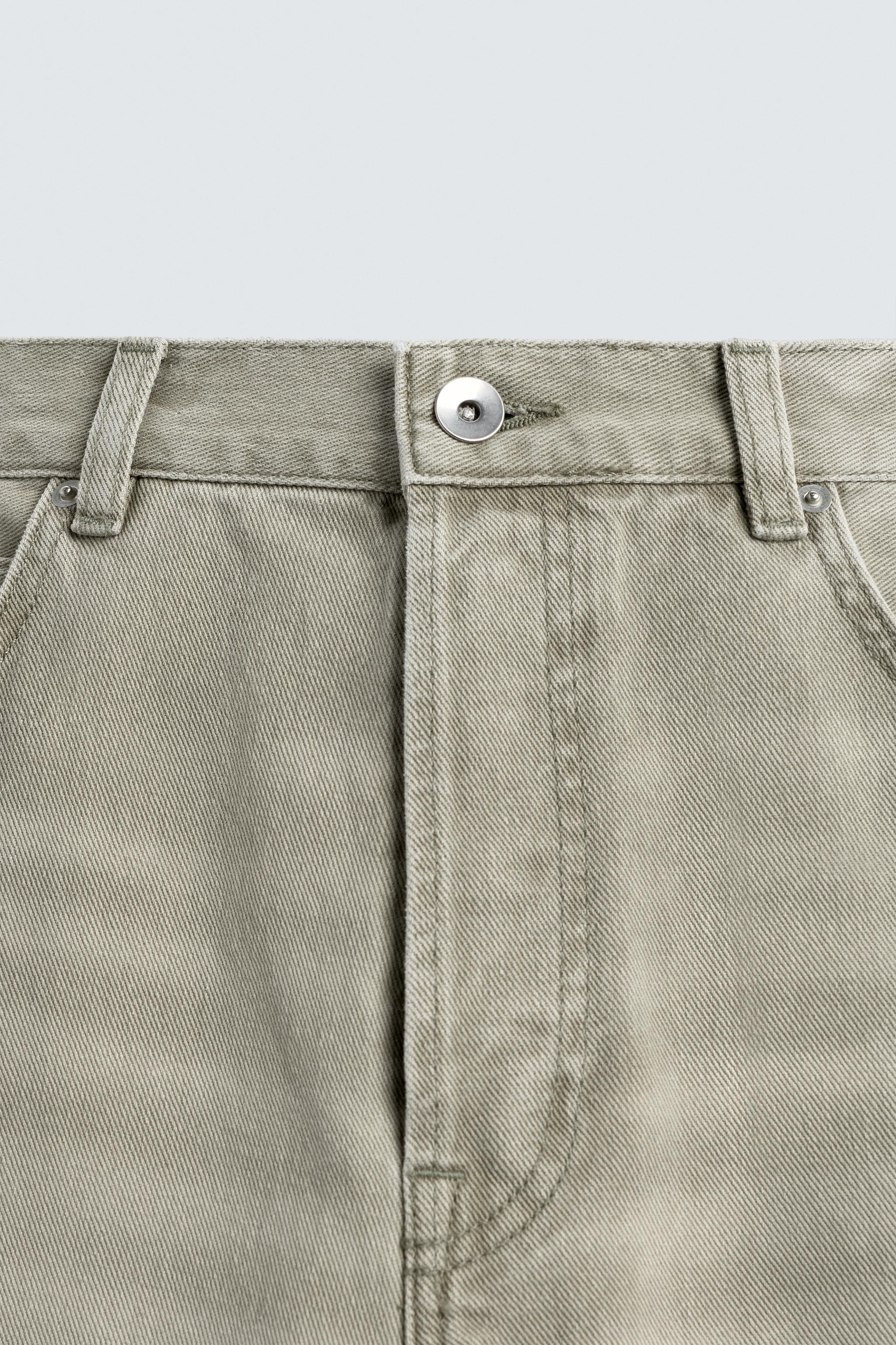 CONTRAST STRAIGHT FIT JEANS