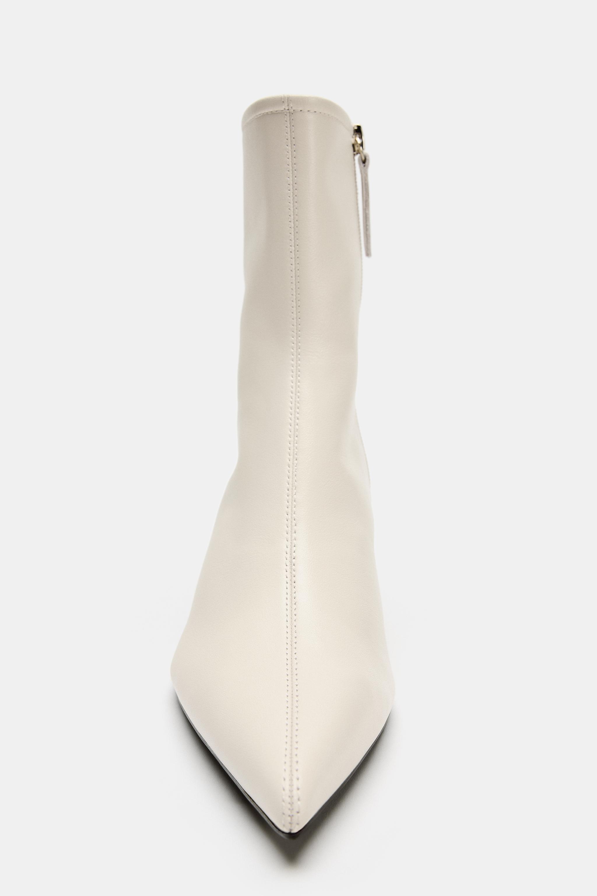 BOTTINES EN CUIR KITTEN
