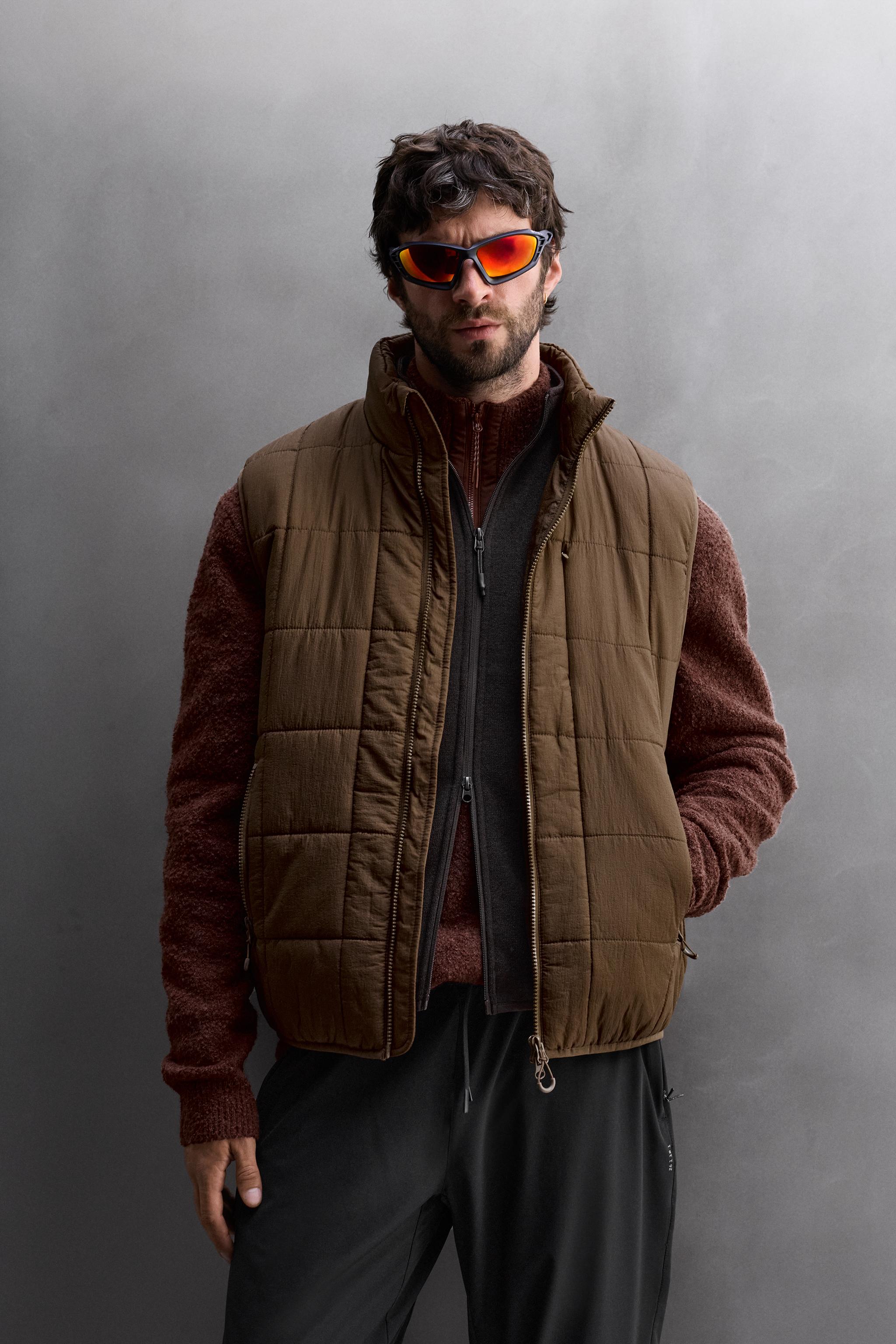TECHNICAL PUFFER VEST