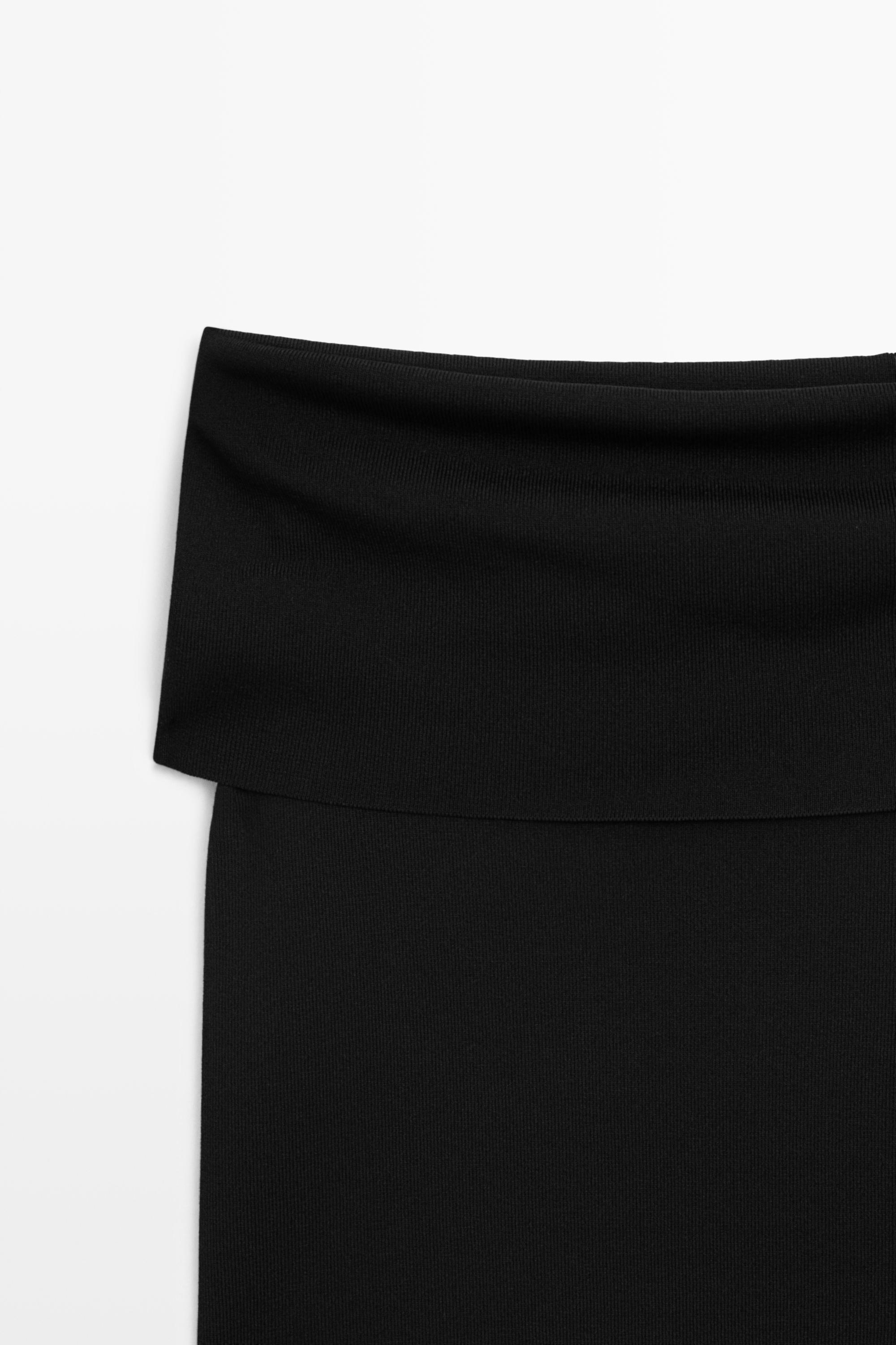 Off-the-shoulder top