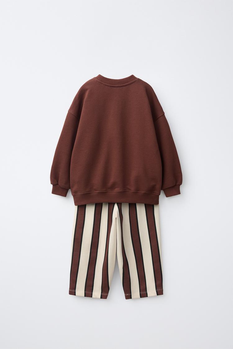CONJUNTO DE JOGGER A RAYAS 3