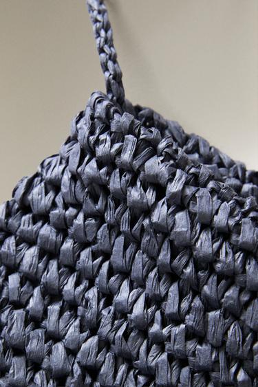 Zara LARGE PAPER MAKEUP BAG - Navy Blue