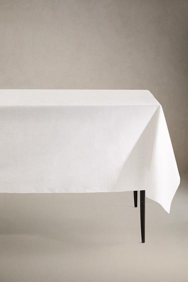 OVERLOCK RESIN-COATED COTTON TABLECLOTH - Ecru by Zara