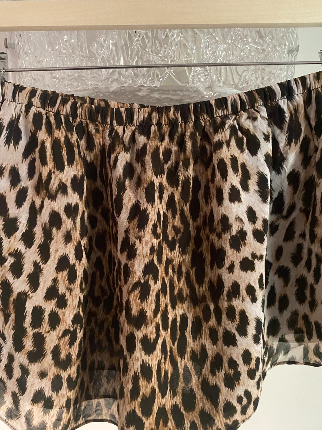 ZW COLLECTION ANIMAL PRINT SHORTS - Image 5