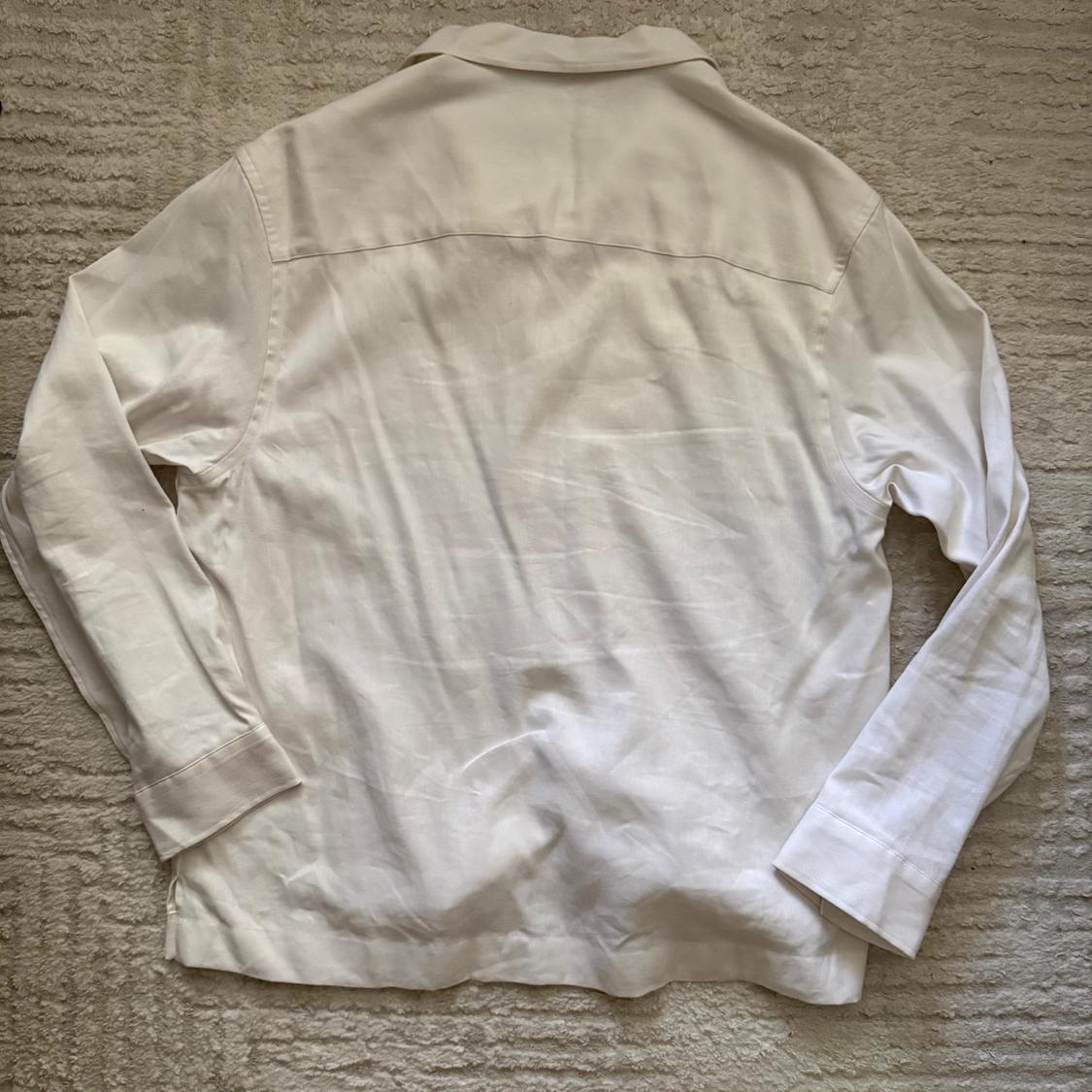WHITE BUTTON TOP - Image 2
