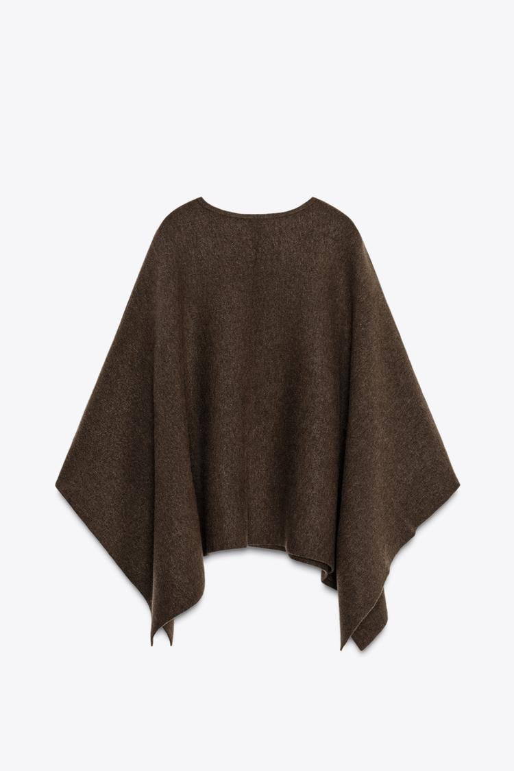 KNIT CAPE