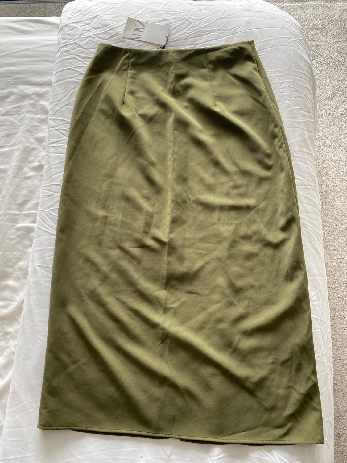 CARGO MIDI SKIRT WITH ZIP - Image 4