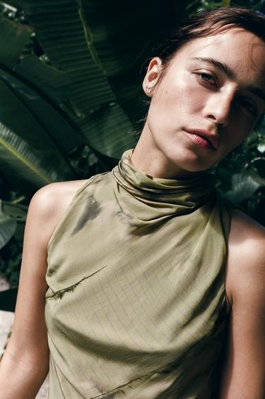 FUSTAN MIDI I STAMPUAR ME JAKË TË NGRITUR - Shumëngjyrëshe nga Zara