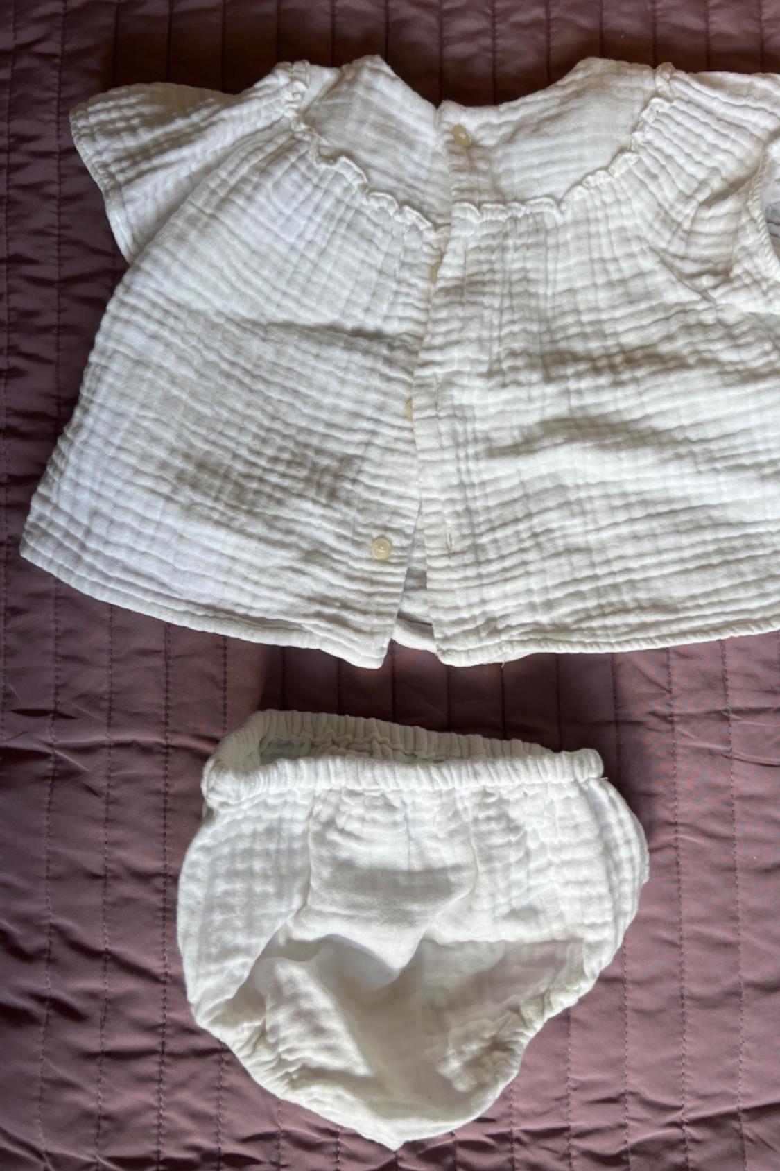 SCALLOPED TEXTURED SET - Image 2