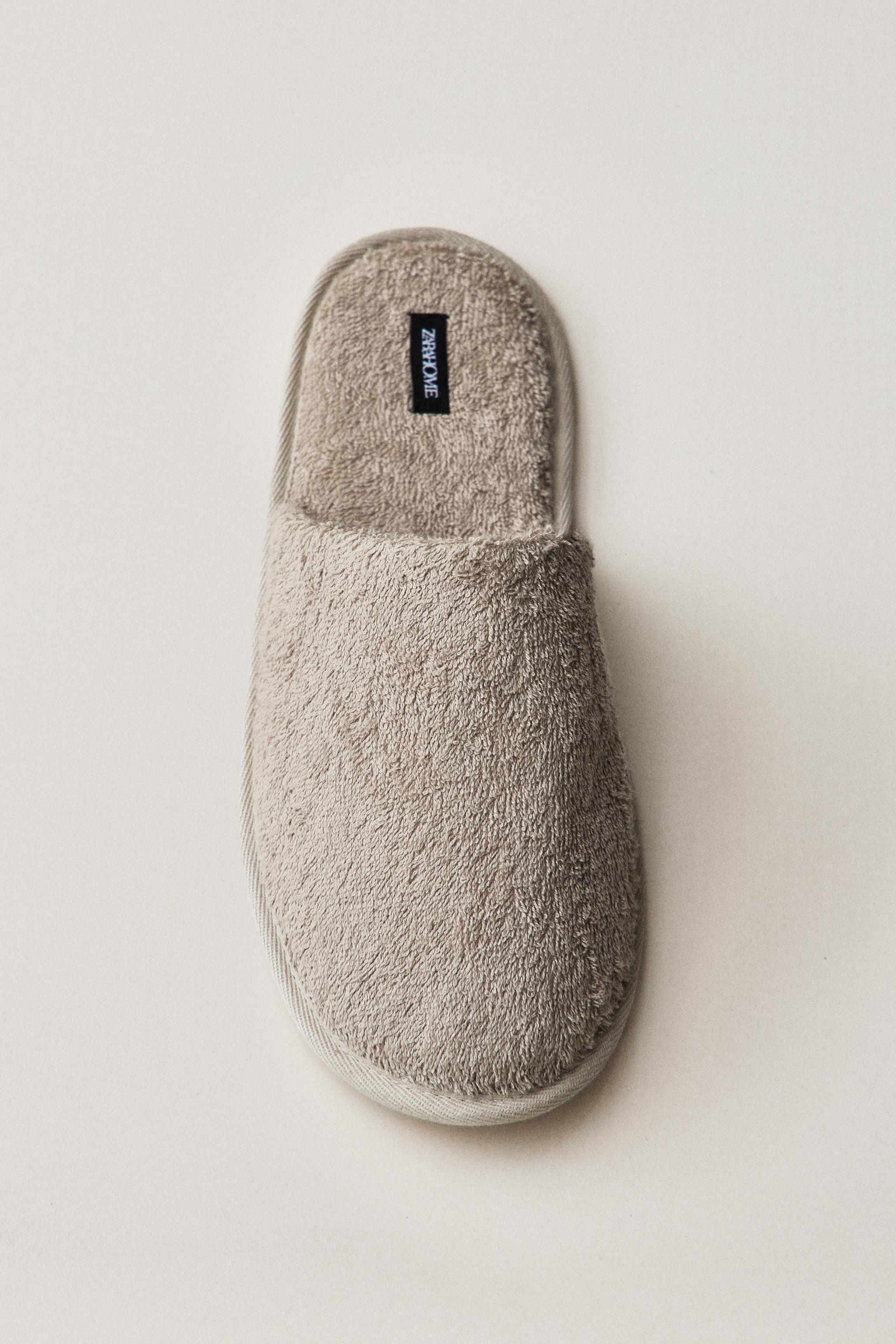 TERRY BATHROOM SLIPPERS — Khaki Green