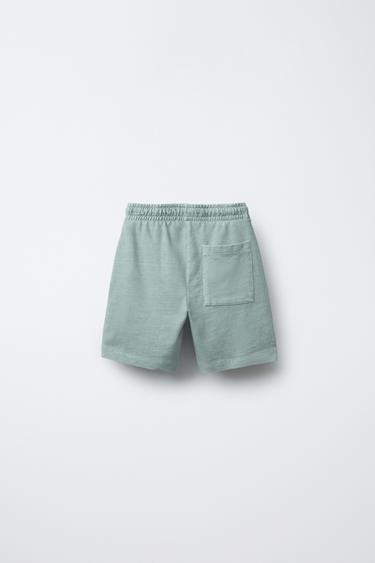 ENSEMBLE TEINT EN PIÈCE T-SHIRT IMPRIMÉ ET BERMUDA - Bleu / Vert de Zara - Image 4