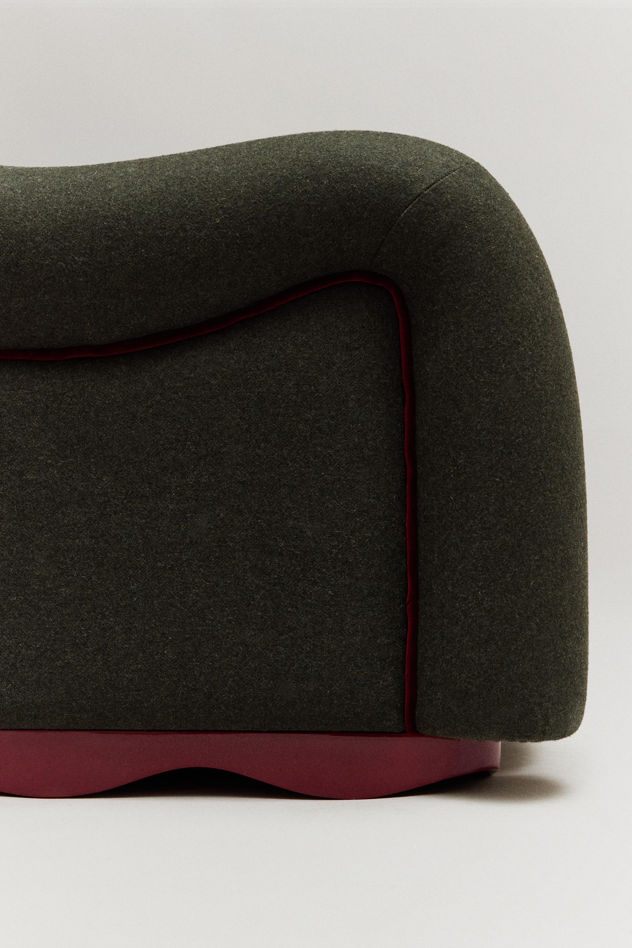 THE BRETONITA SOFA