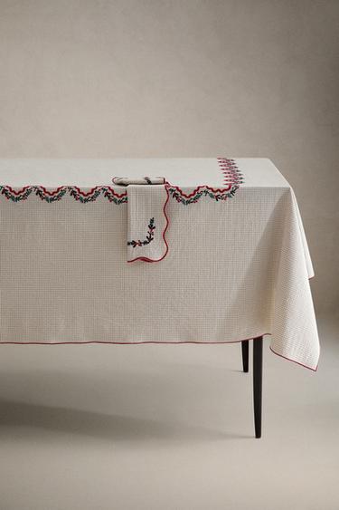 NAPPE COTON BRODÉE ONDES NOËL - Rouge de Zara