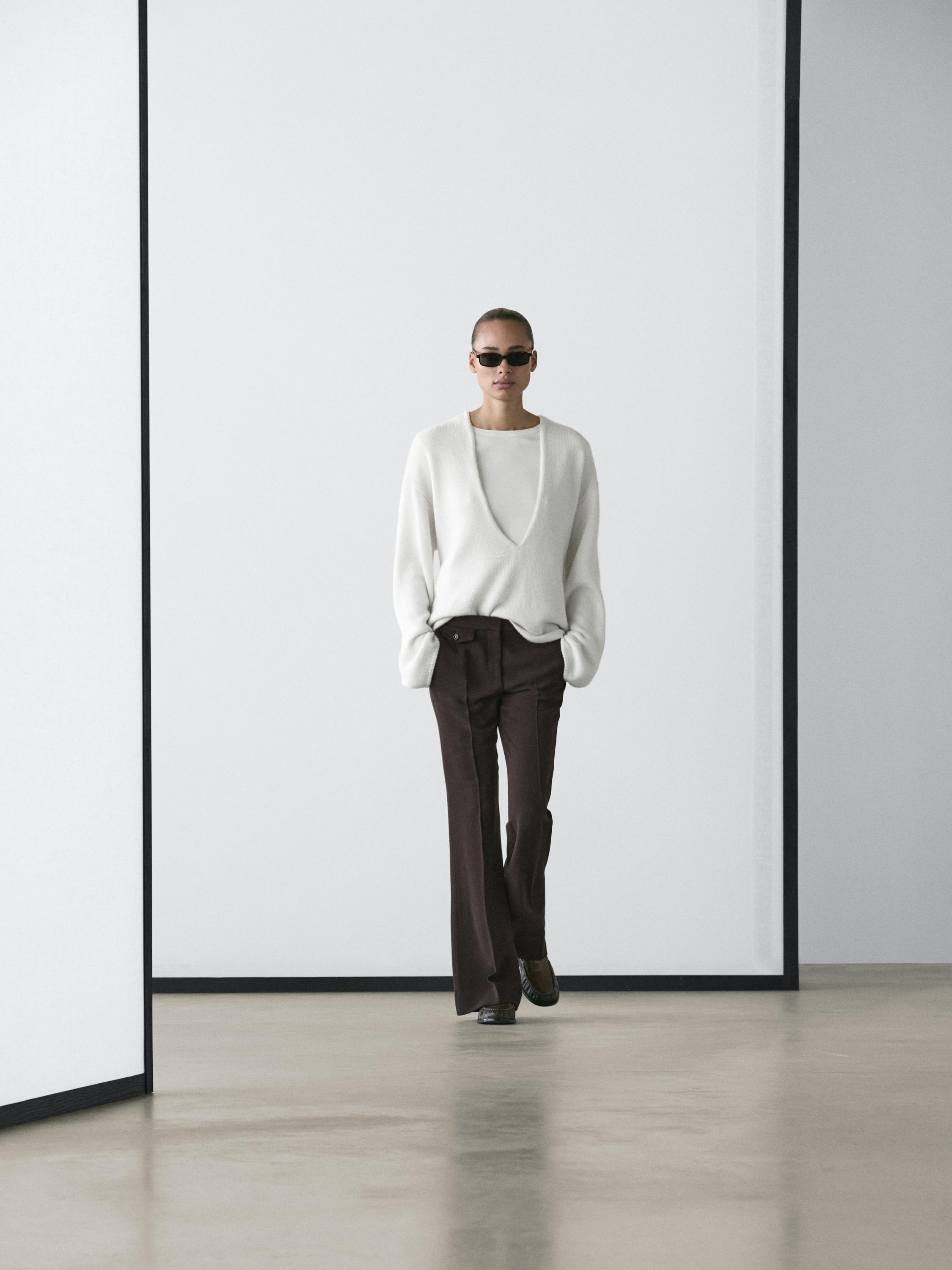 Flared trousers with pocket — Chocolate