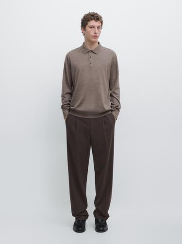 Pull à col polo en maille 100 % laine - Noir or de Zara