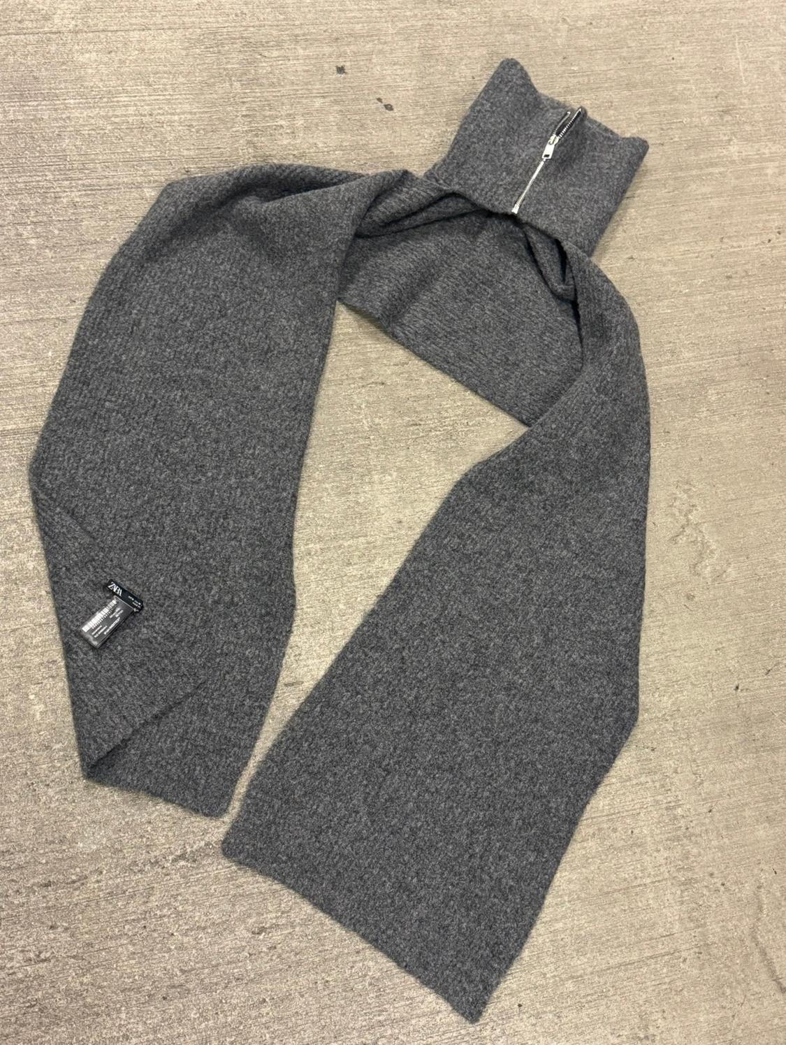 ZIPPER COLLAR SCARF - Image 2