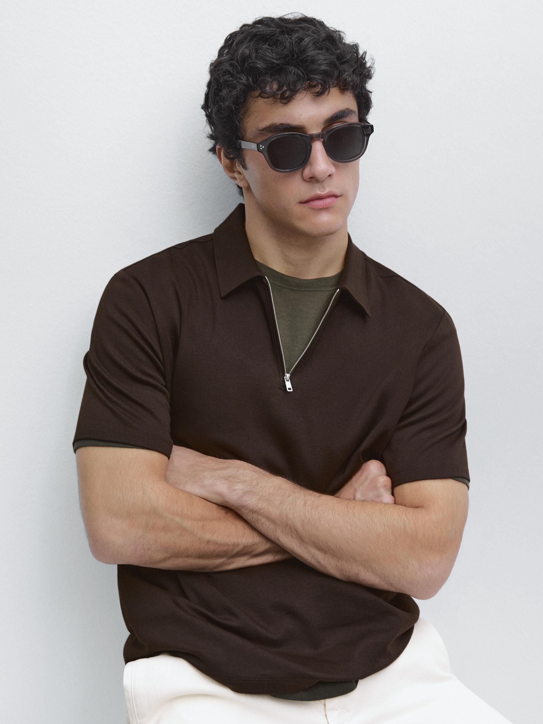 Short sleeve polo shirt with zip detail