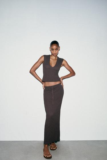 TEXTURED MIDI SKIRT - Chocolate by Zara