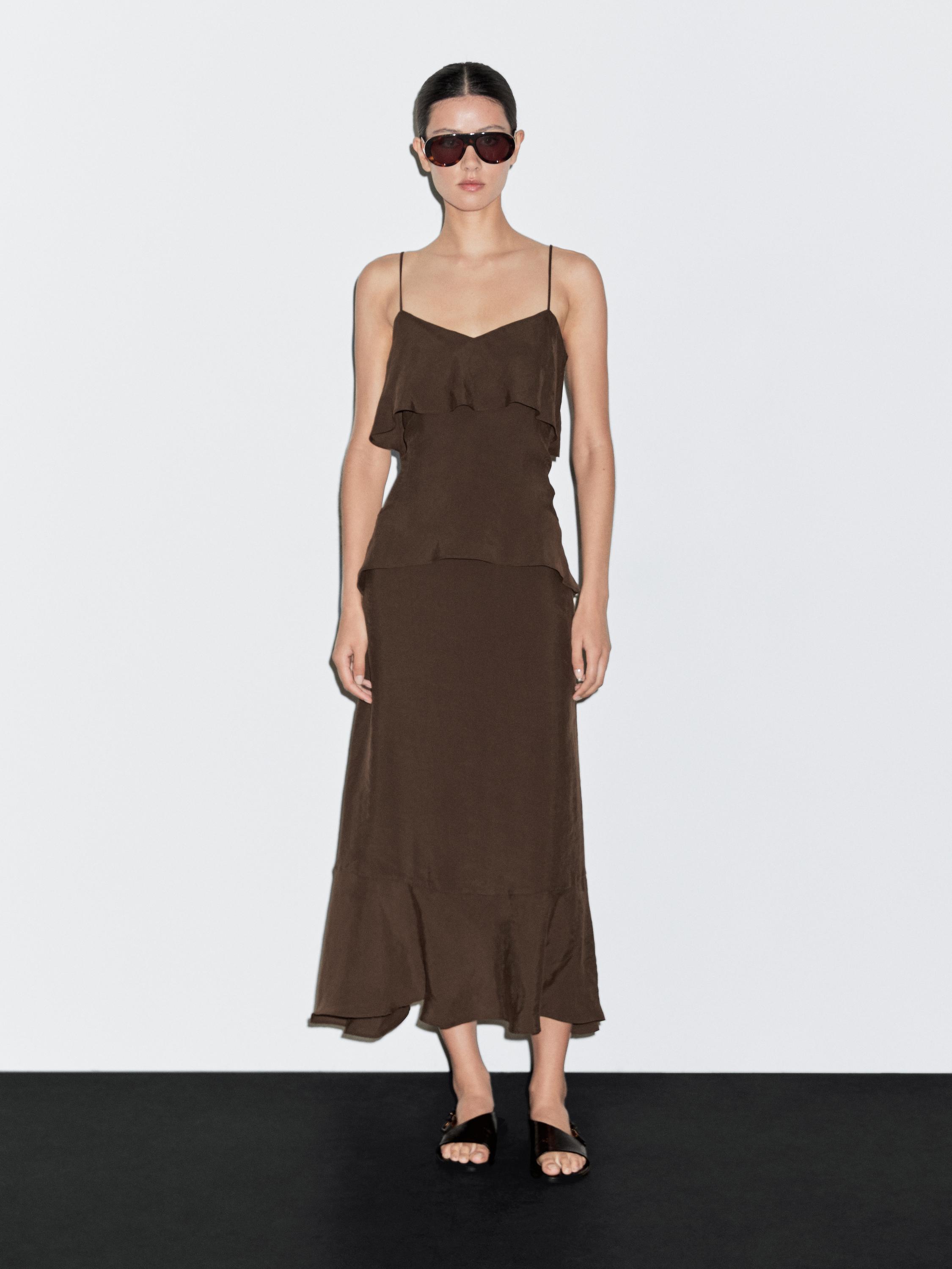 Robe longue à volants