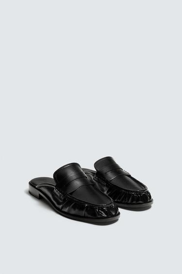 GATHERED MULE LOAFERS - Black by Zara