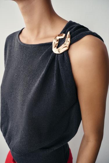 KNIT TOP WITH METAL TRIMS - Blue by Zara