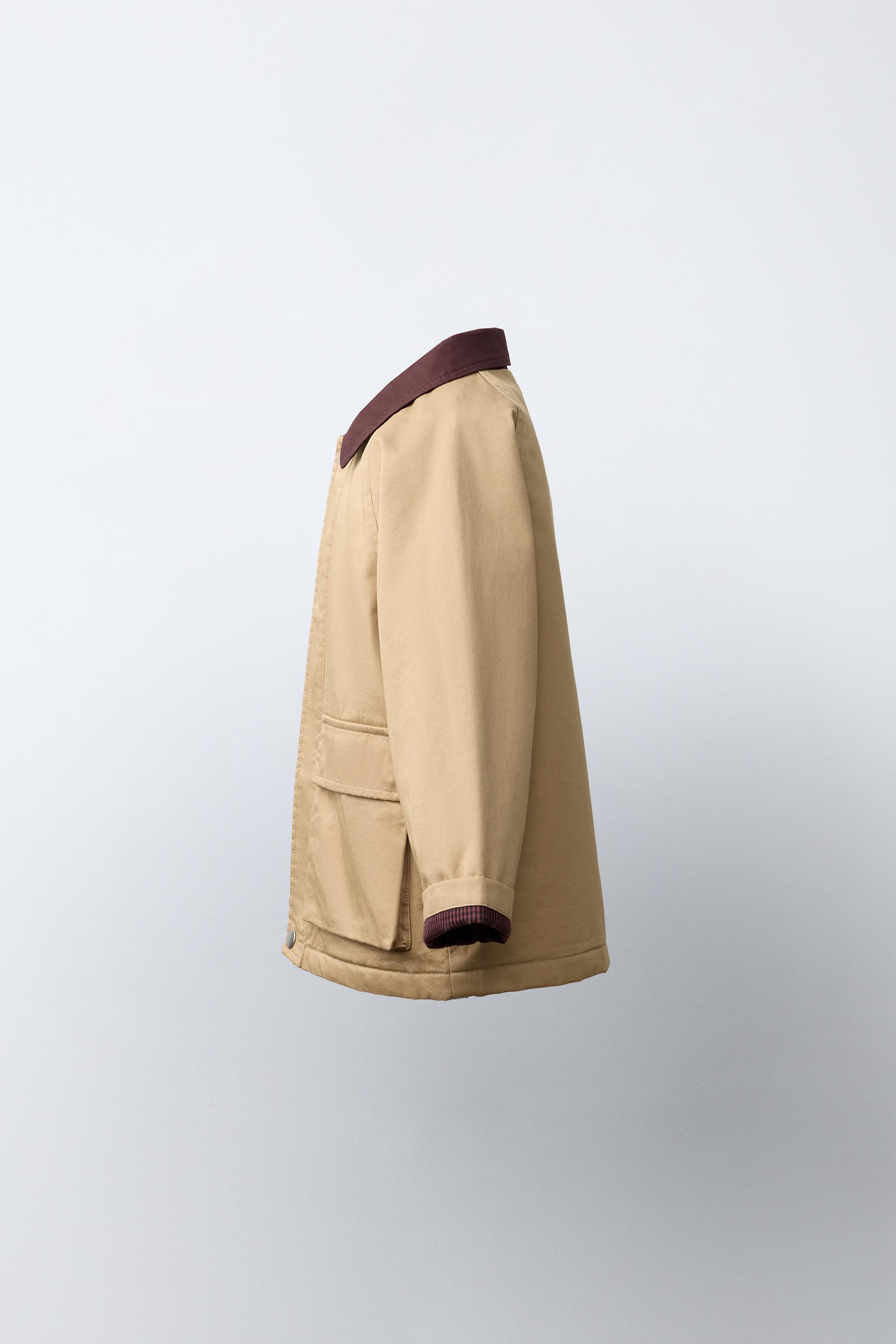 CONTRASTING COLLAR JACKET