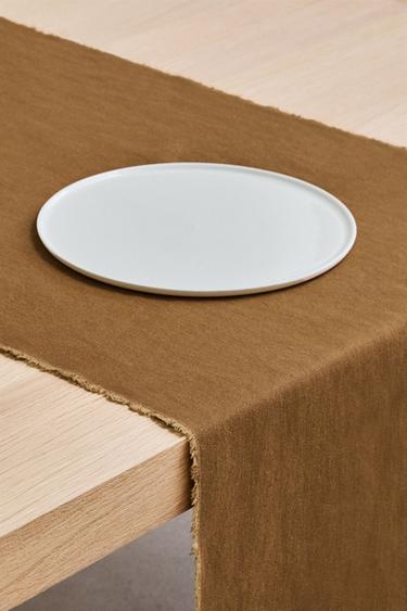 TABLE RUNNER 01 - Mustard by Zara - Image 2